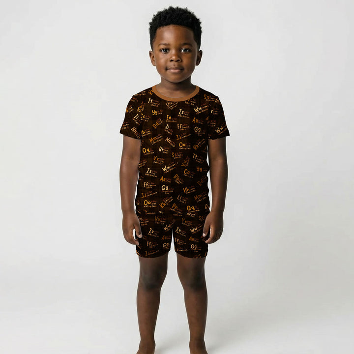 Template Zweiteiliges Pyjama-Set mit kurzen Ärmeln und Shorts
