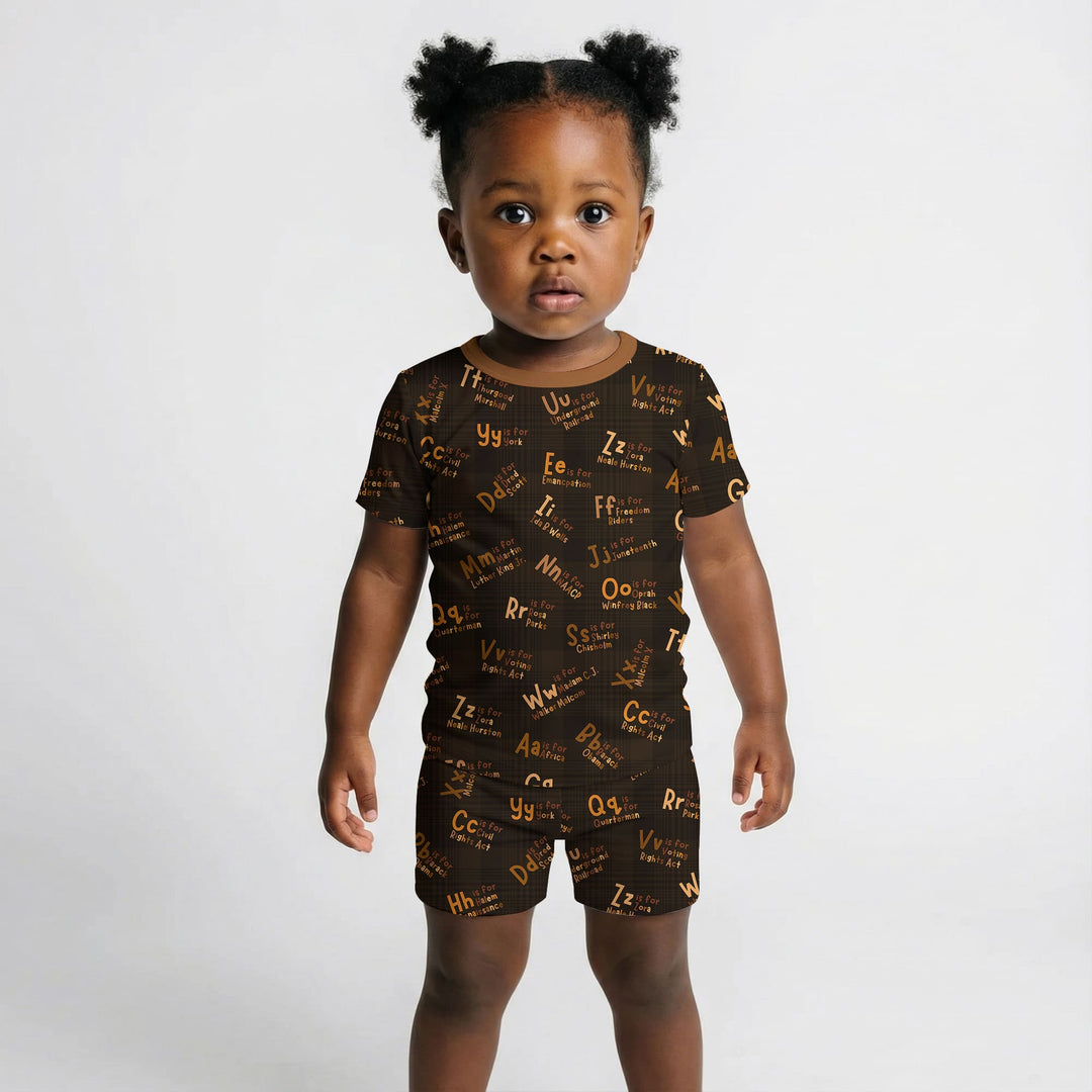 Template Zweiteiliges Pyjama-Set mit kurzen Ärmeln und Shorts