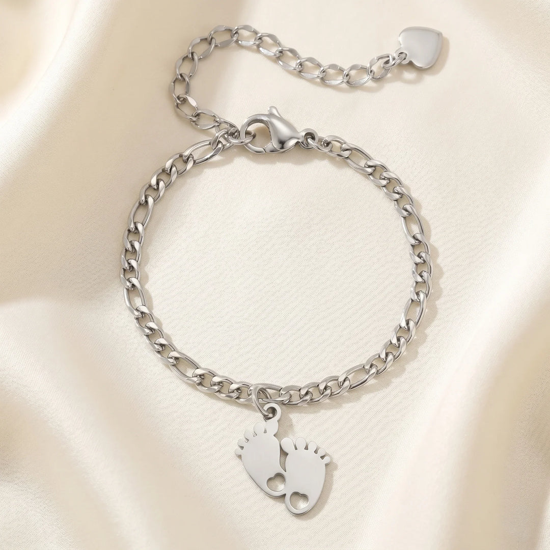 Tiny Steps: Personalisiertes Babyfuß-Fußkettchen