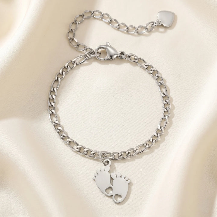 Tiny Steps: Personalisiertes Babyfuß-Fußkettchen