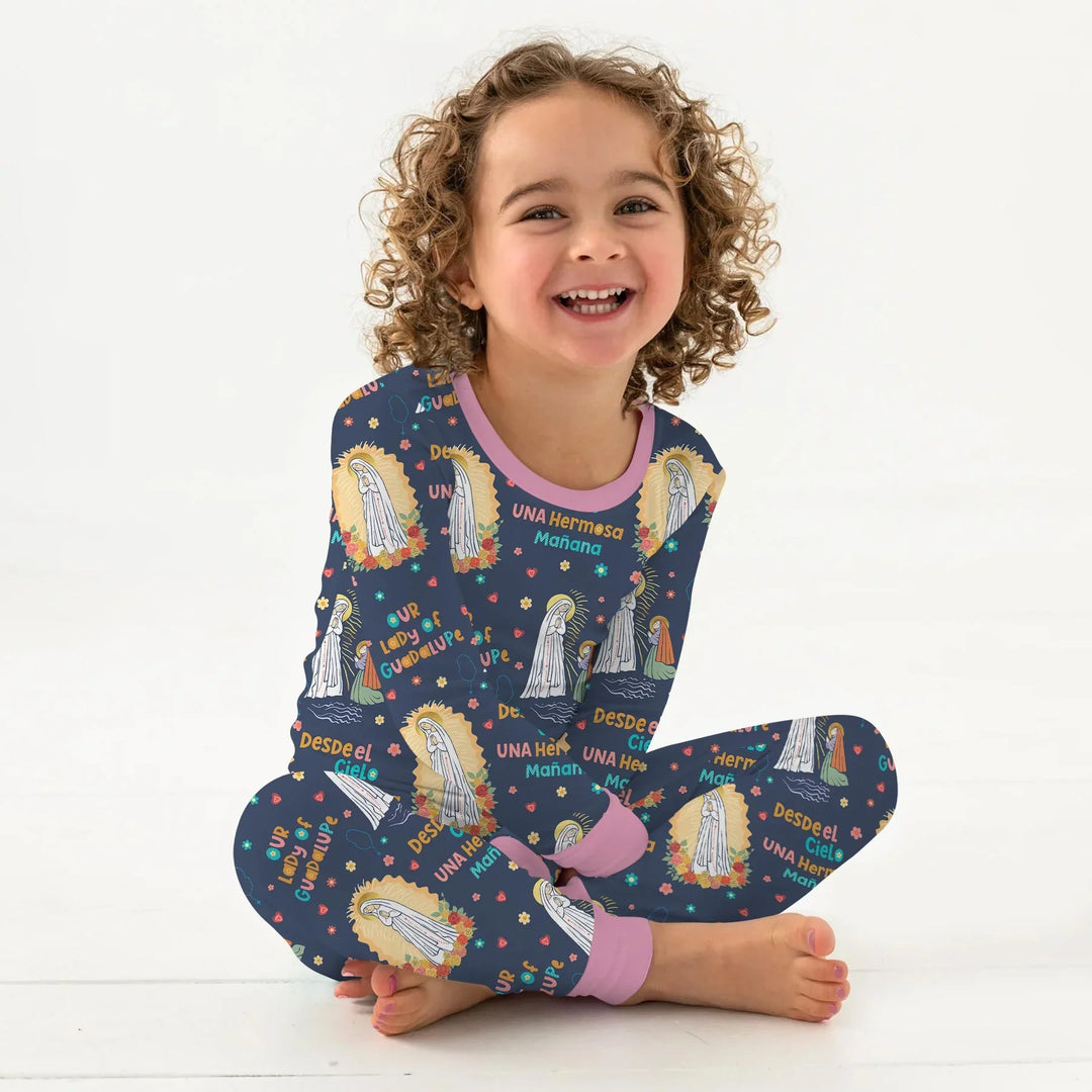 Zweiteiliges Langarm-Pyjama-Set mit Sommerfrüchten