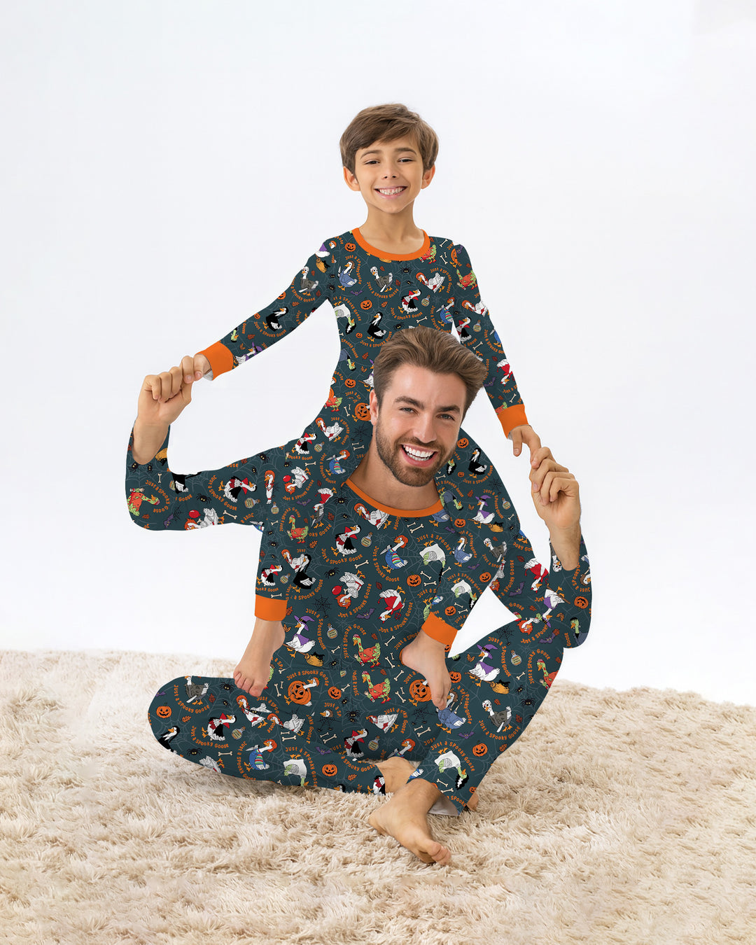 Zweiteiliges Langarm-Pyjama-Set mit Sommerfrüchten